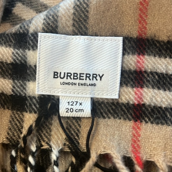 Burberry Mini Classic Vintage Check Cashmere Scarf - Picture 5 of 6